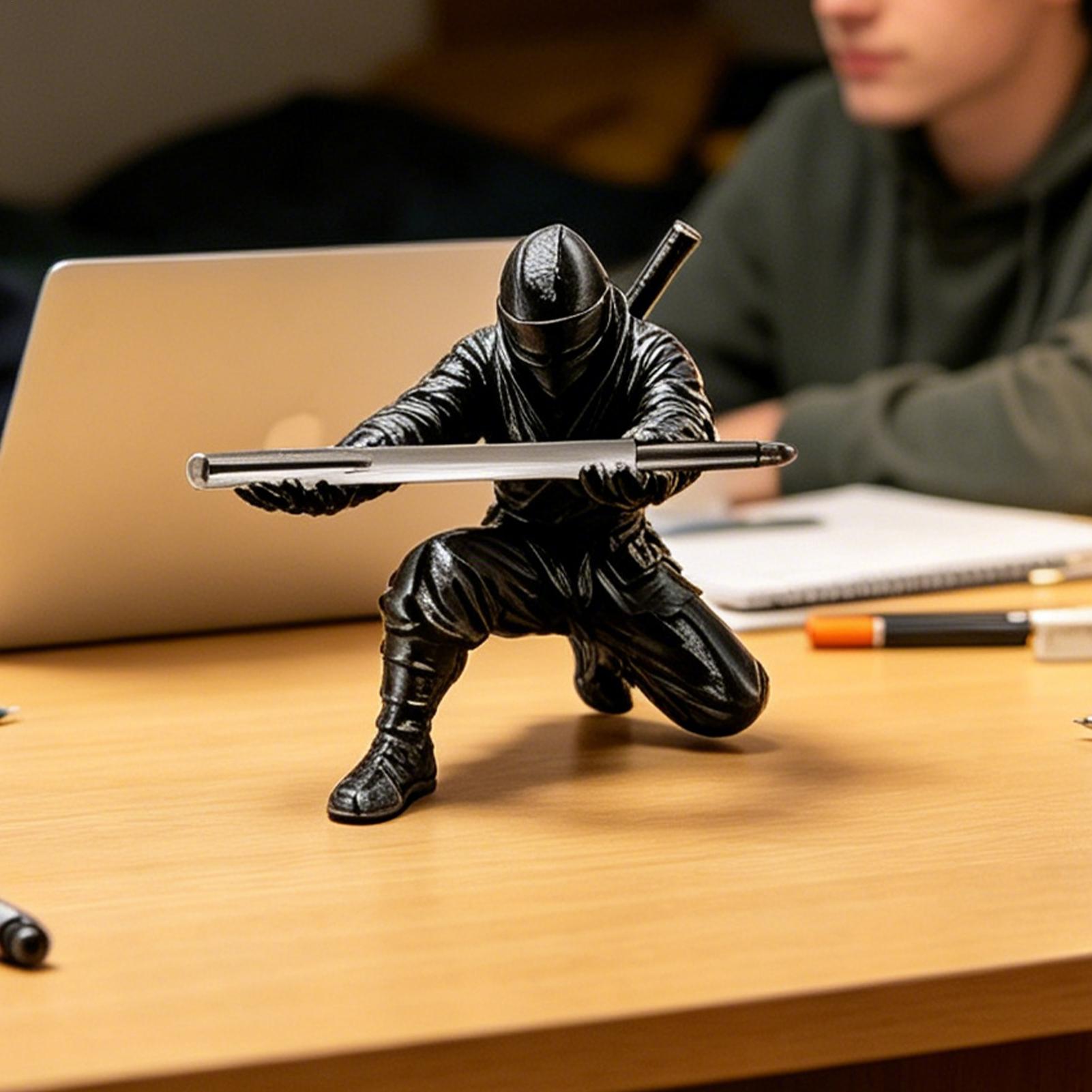 3D Printing Pen For Adults - 3Dプリント製の楽しいペンホルダーオーガナイザー装飾、ひざまずく姿勢のペンホルダーフィギュア、デスク用、鉛筆、文房具、マーカー、クラフト用