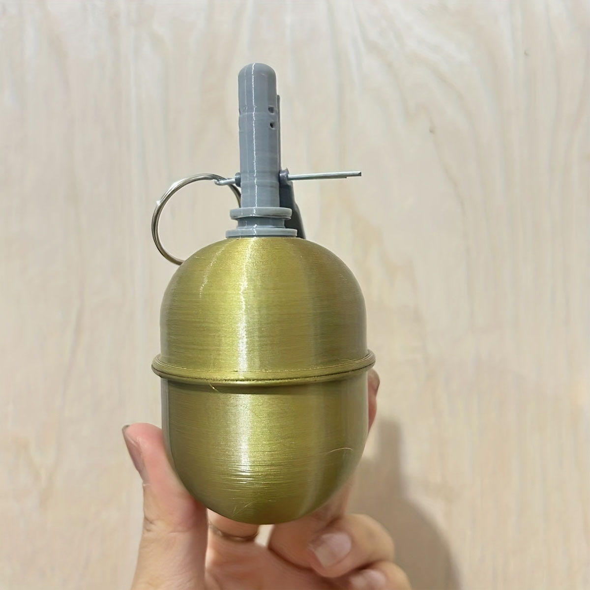 映画やテレビの小道具、ミリタリースタイルのグリーン3Dプリン - 3D Printing Model Free のレビューと価格